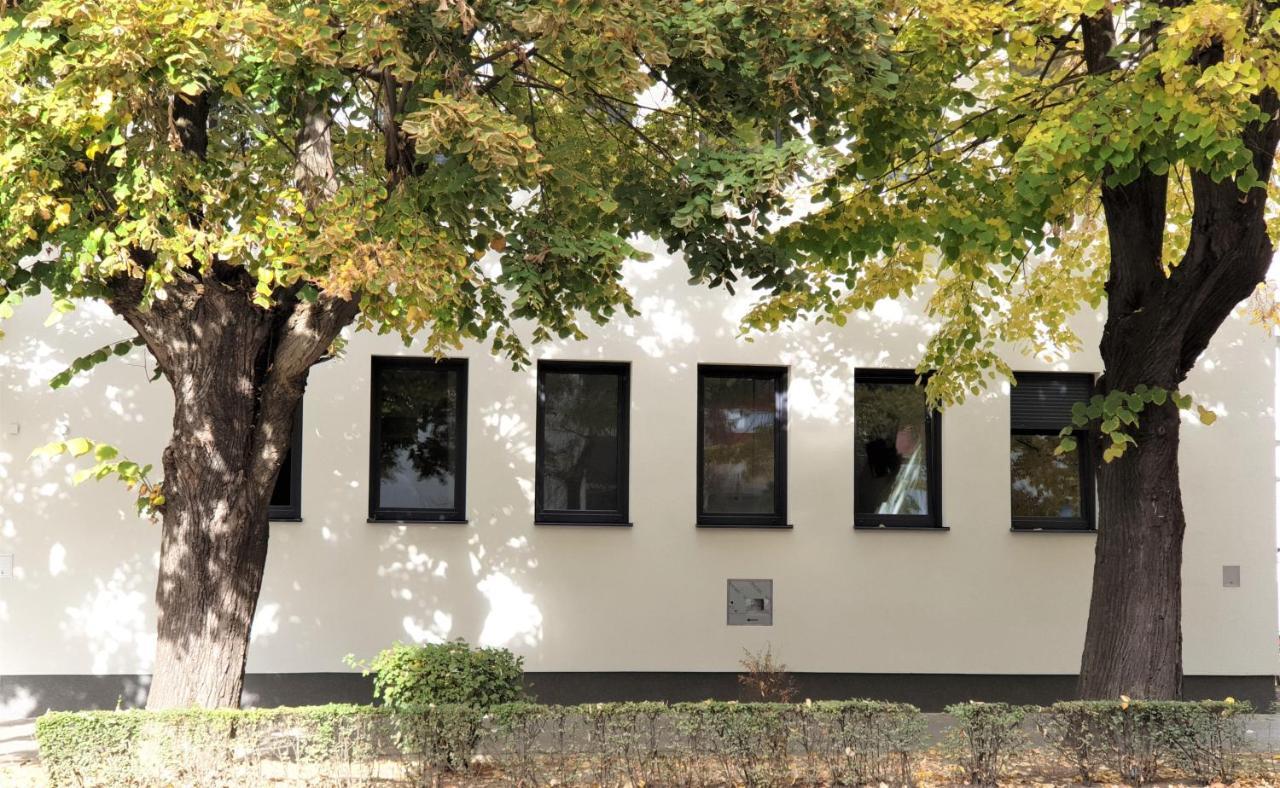 Smart Hostel Slavonski Brod Exterior foto