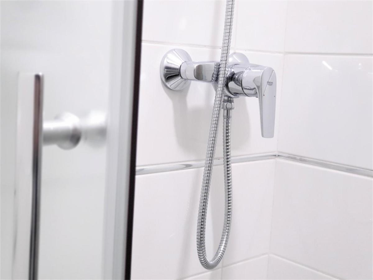 Smart Hostel Slavonski Brod Exterior foto